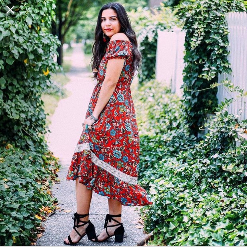 Red Salsa Dress 💃